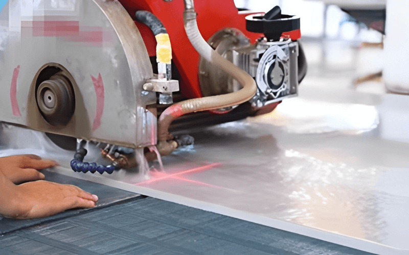 Automatic stone labeling and cutting